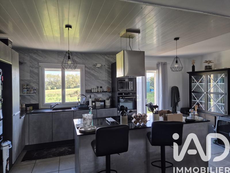 Maison - 140 m² - 7 pièces