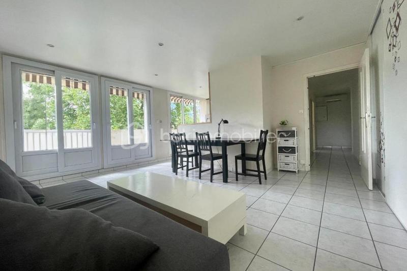 Appartement - 67 m² - 4 pièces