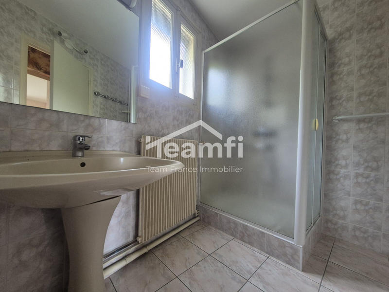 Maison - 168 m² - 10 pièces