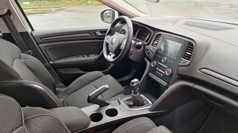 Renault Mégane IV Berline Business blue dci 115