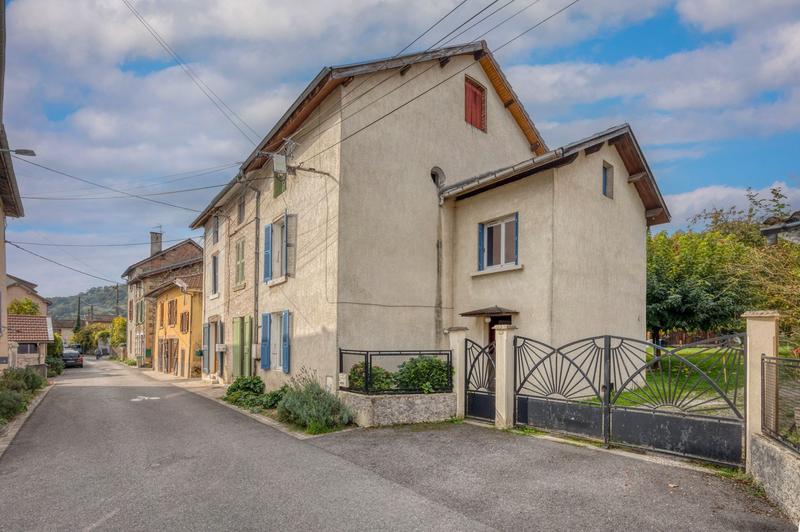 Maison - 135 m² - 7 pièces