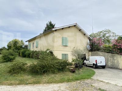 Maison traditionnelle - 105 m² - 5 pièces