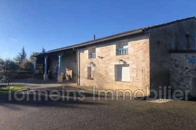 Propriété - 180 m² - 5 pièces