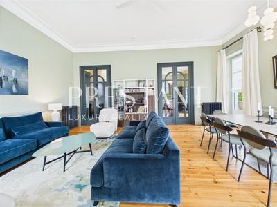 Appartement - 150 m² - 4 pièces