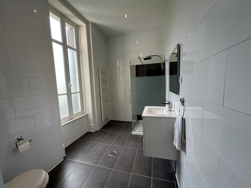 Château - 406 m² - 11 pièces