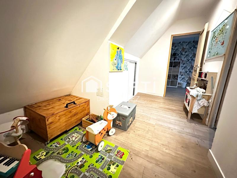 Maison - 95 m² - 5 pièces