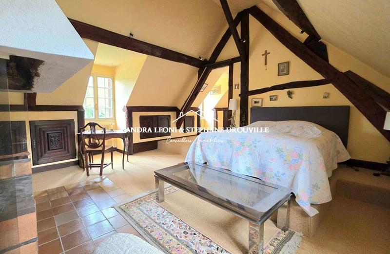 Maison - 195 m² - 7 pièces