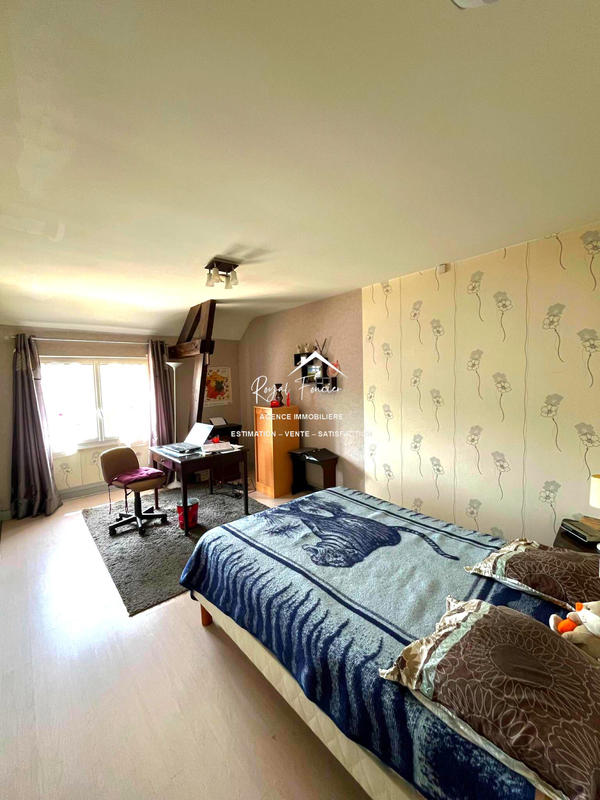 Maison ancienne - 255 m² - 8 pièces