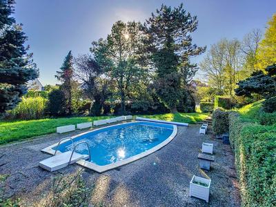 Maison - 171 m² - 7 pièces