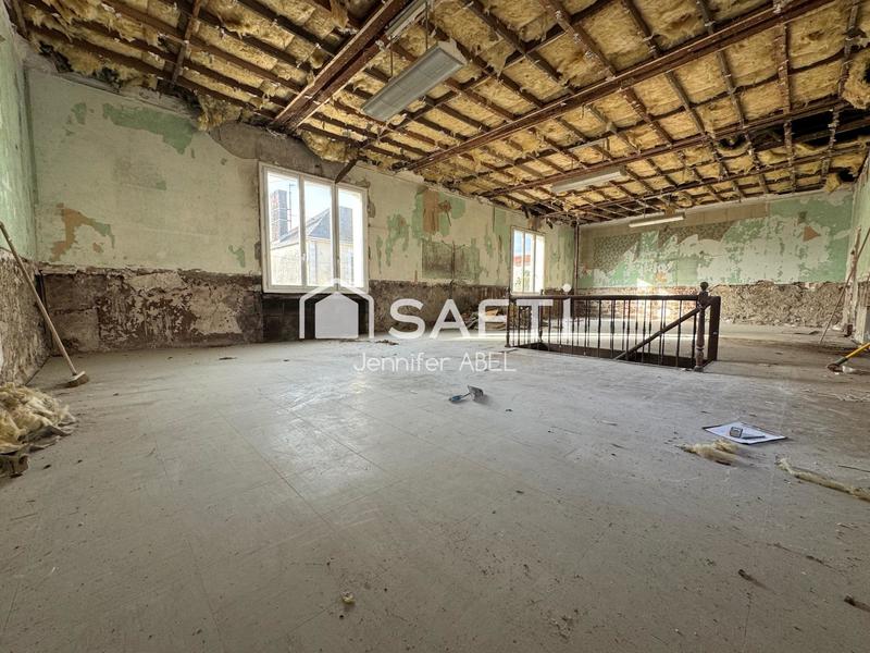 Maison - 250 m² - 5 pièces