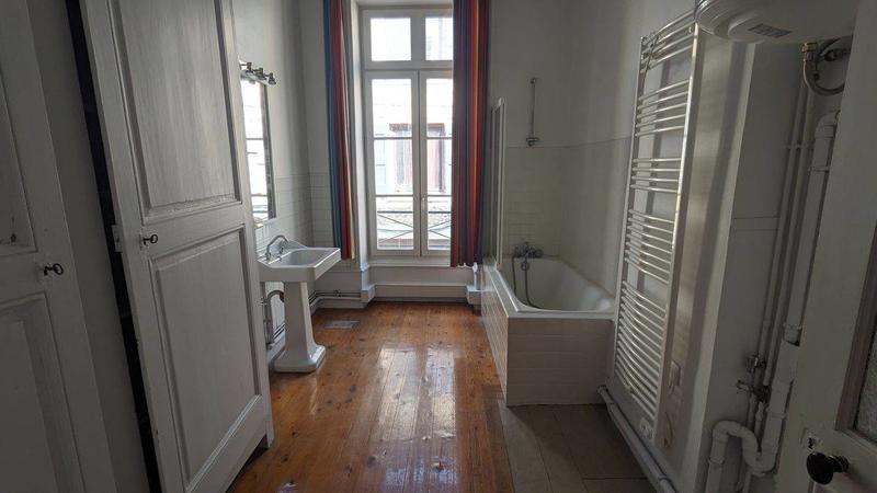 Maison de village - 290 m² - 9 pièces