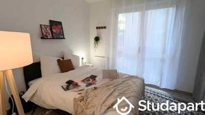 Chambre - 13 m² - 1 pièce