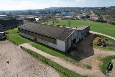 Maison - 279 m² - 18 pièces