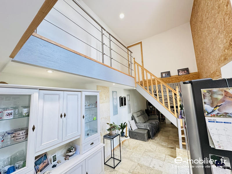 Maison - 299 m² - 12 pièces