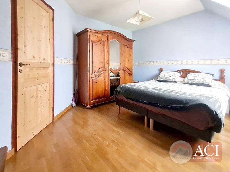 Maison - 97 m² - 5 pièces