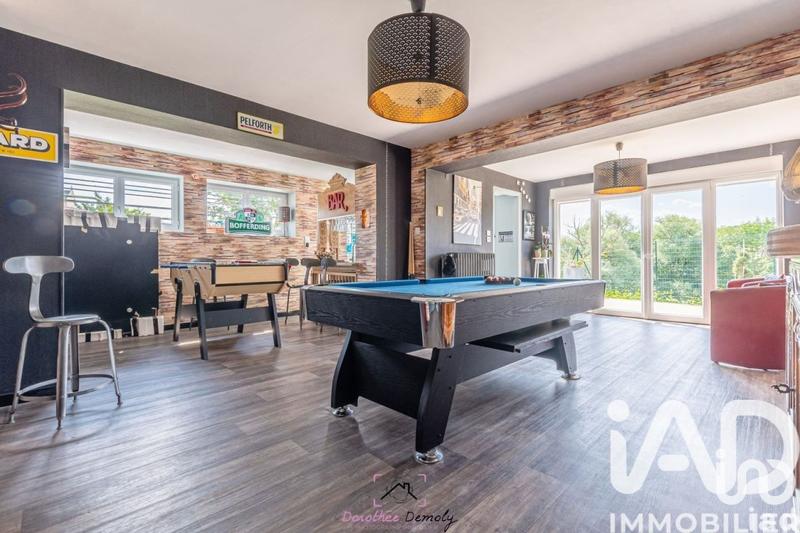 Maison - 305 m² - 13 pièces