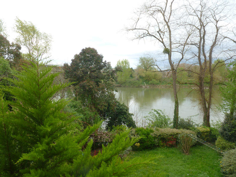 Maison - 336 m² - 8 pièces