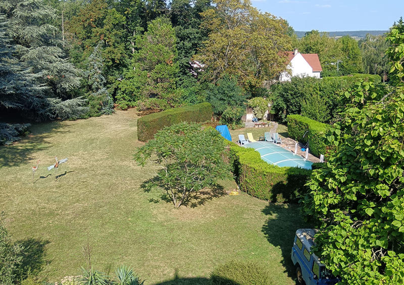 Maison - 308 m² - 12 pièces