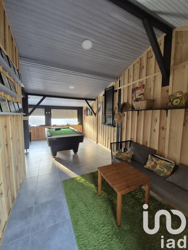 Maison - 220 m² - 6 pièces