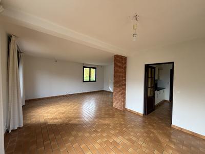 Propriété - 207 m² - 6 pièces