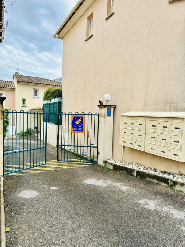 Maison - 94 m² - 5 pièces