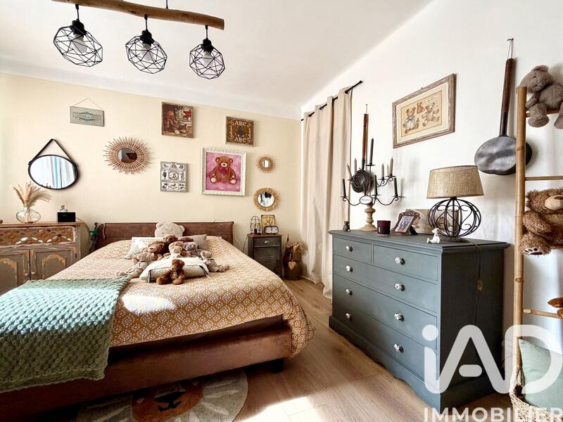 Appartement - 82 m² - 3 pièces