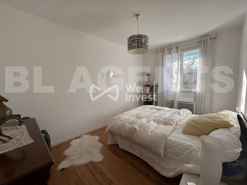 Maison - 141 m² - 8 pièces