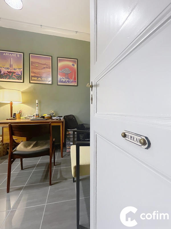 Appartement - 240 m² - 6 pièces