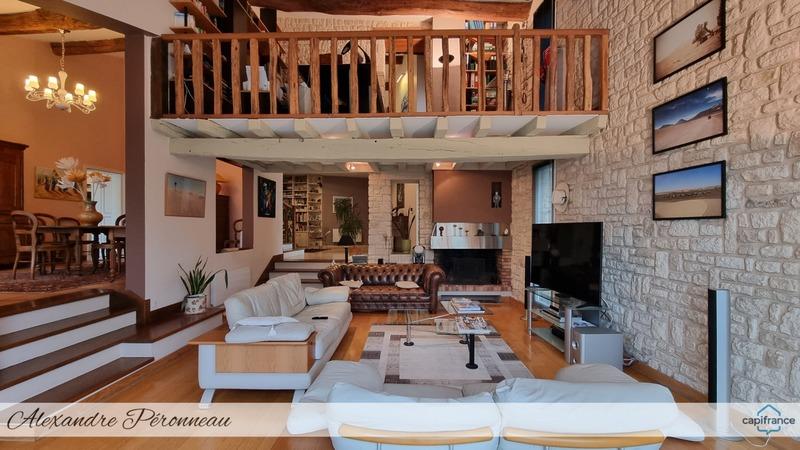 Maison d'architecte - 307 m² - 9 pièces