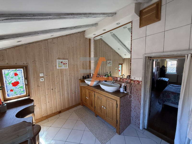 Maison - 175 m² - 6 pièces