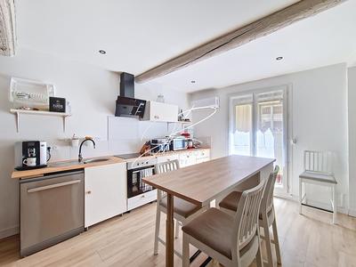 Maison - 92 m² - 4 pièces