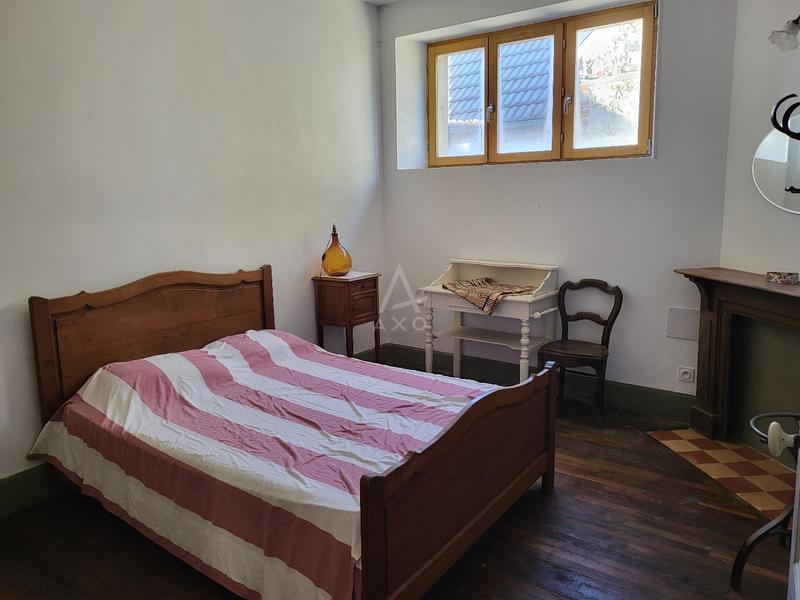 Propriété - 224 m² - 11 pièces