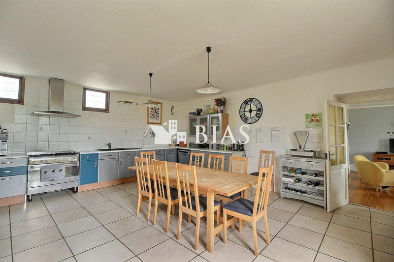 Maison ancienne - 350 m² - 10 pièces