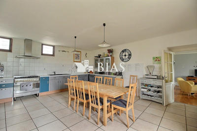 Maison ancienne - 350 m² - 10 pièces