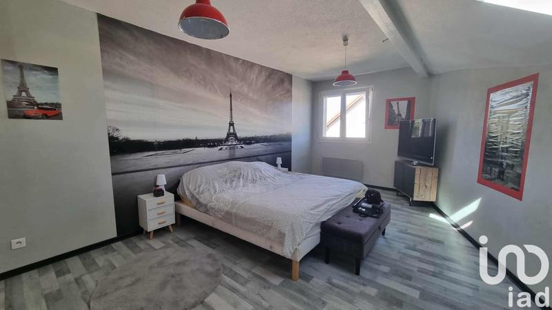 Maison - 238 m² - 6 pièces