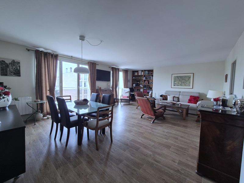 Appartement - 81 m² - 3 pièces