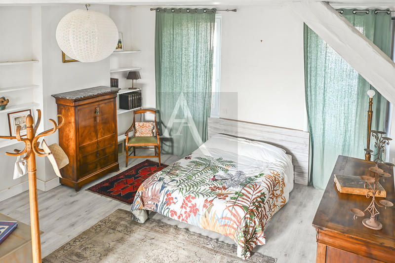 Maison - 140 m² - 6 pièces