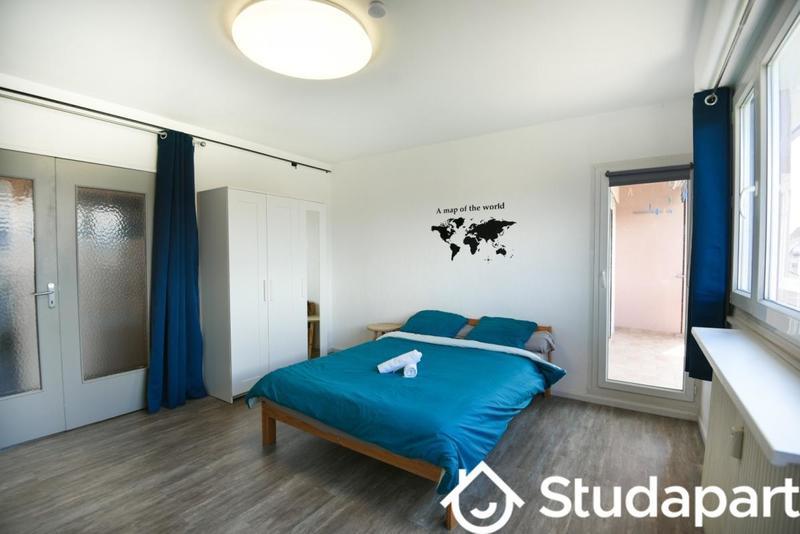 Chambre - 12 m² - 1 pièce