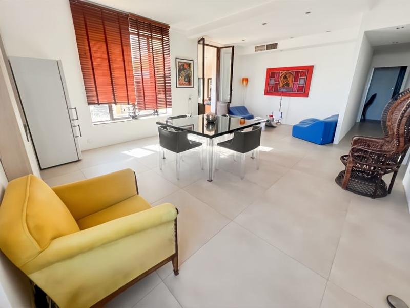 Villa - 250 m² - 10 pièces