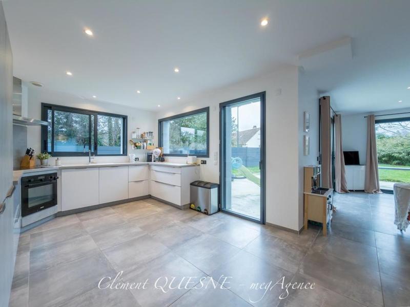 Maison - 142 m² - 6 pièces