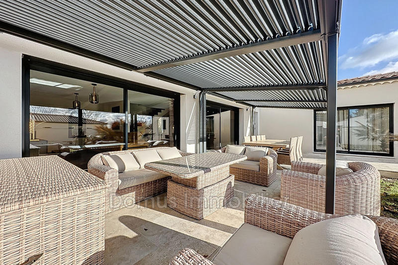 Maison - 152 m² - 6 pièces