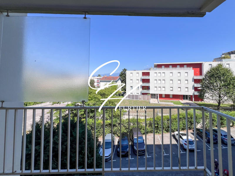 Appartement - 82 m² - 5 pièces