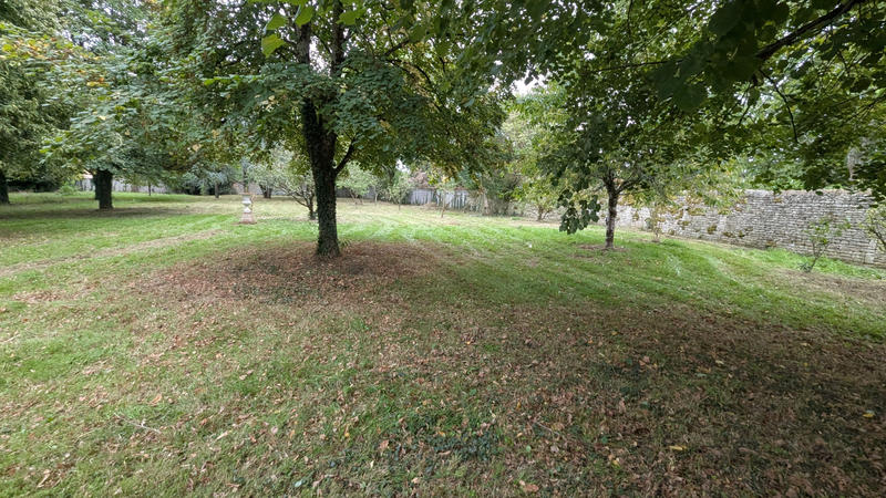 Propriété - 420 m² - 14 pièces