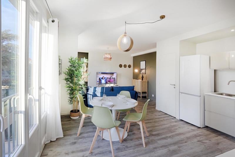 Appartement - 81 m² - 5 pièces