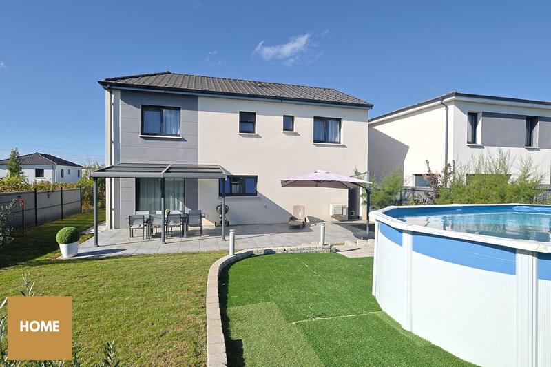 Maison contemporaine - 163 m² - 6 pièces