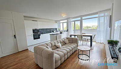 Appartement - 80 m² - 4 pièces