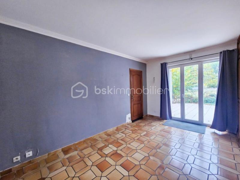 Maison traditionnelle - 192 m² - 10 pièces