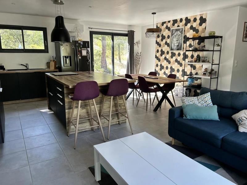 Maison - 108 m² - 4 pièces