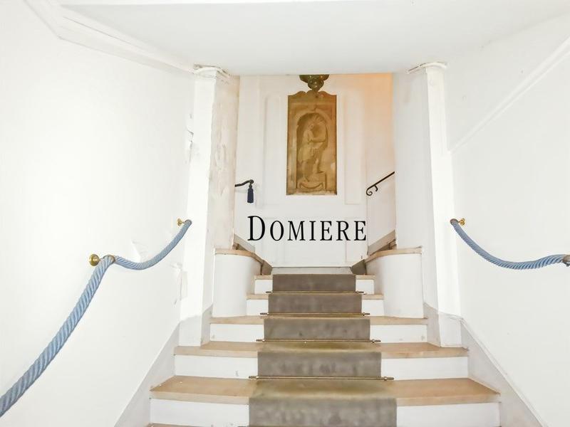 Duplex - 244 m² - 9 pièces