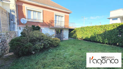 Maison traditionnelle - 180 m² - 7 pièces